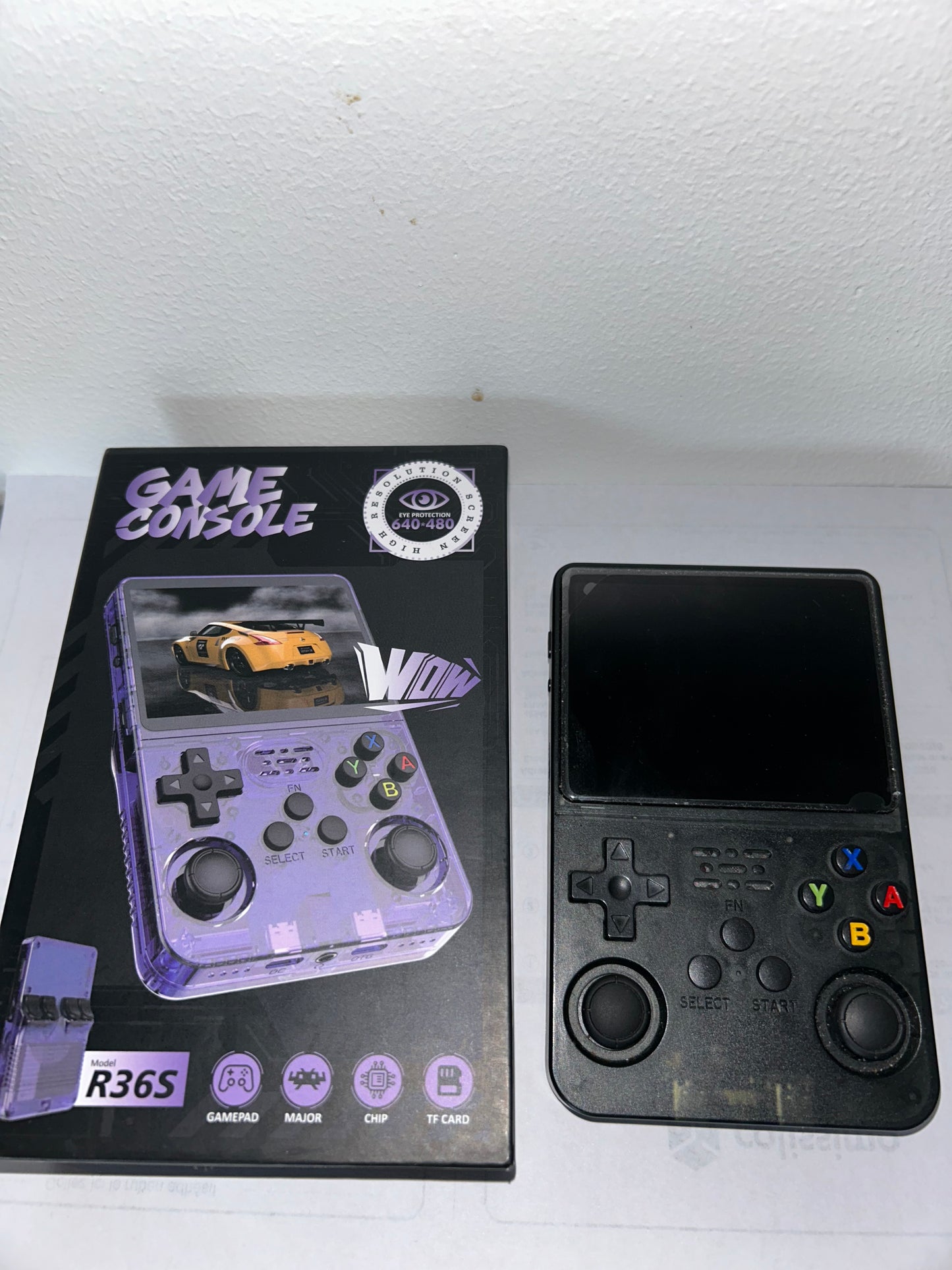 Console Rétro Portable R36S – +10 000 Jeux Inclus 🎮 | Écran HD | Autonomie Longue