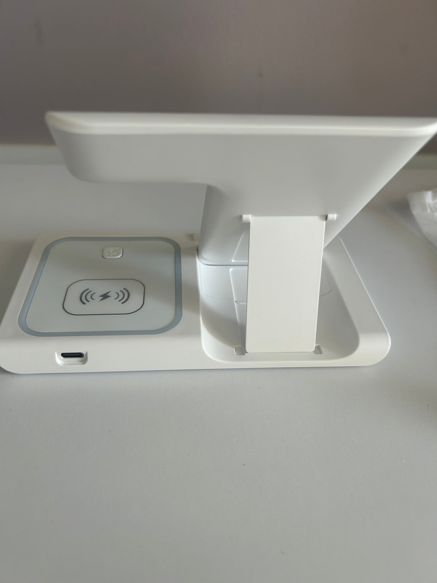 🔋 Chargeur Sans Fil 3-en-1 Pliable – Station de Recharge Multifonction