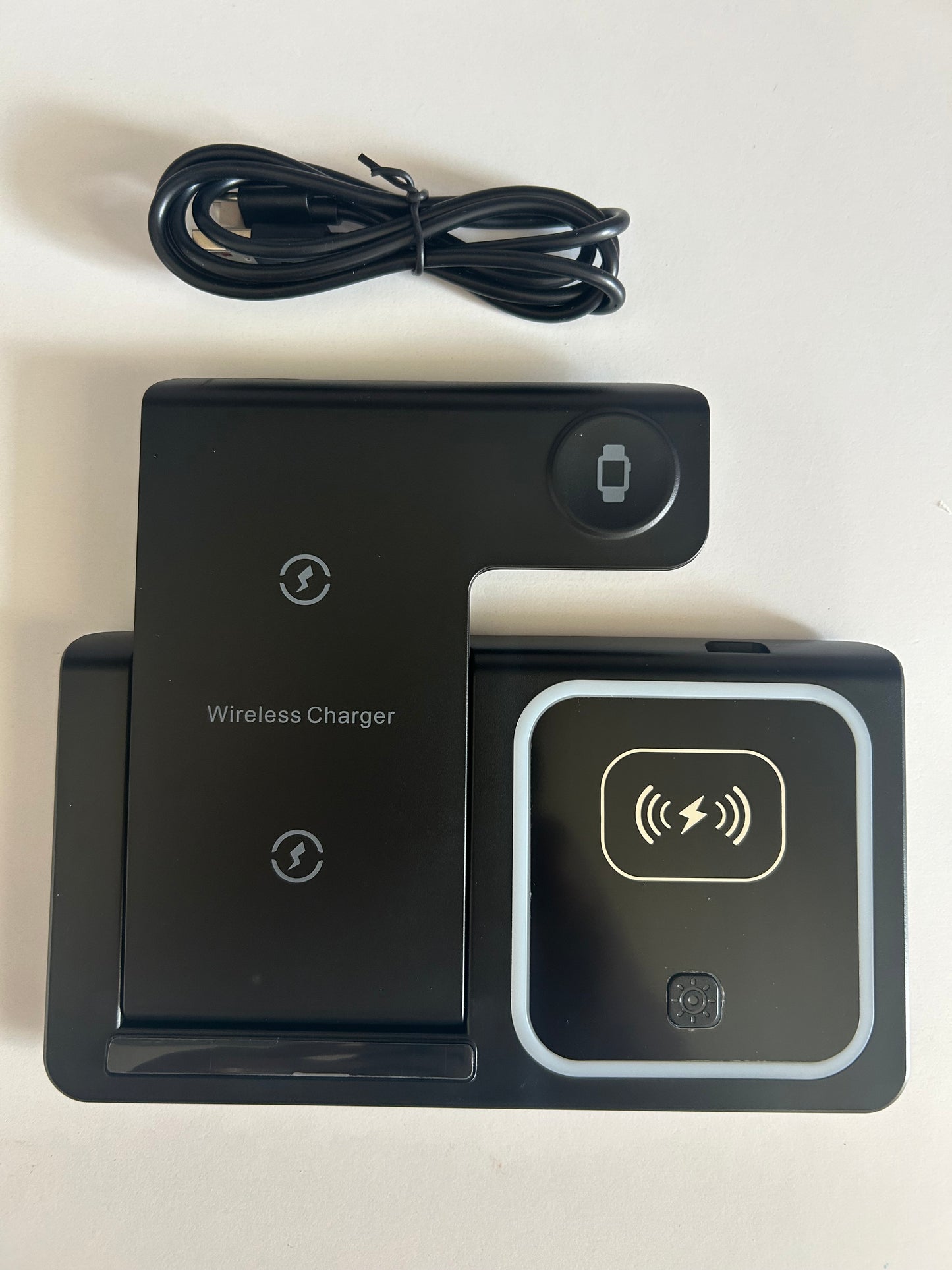 🔋 Chargeur Sans Fil 3-en-1 Pliable – Station de Recharge Multifonction